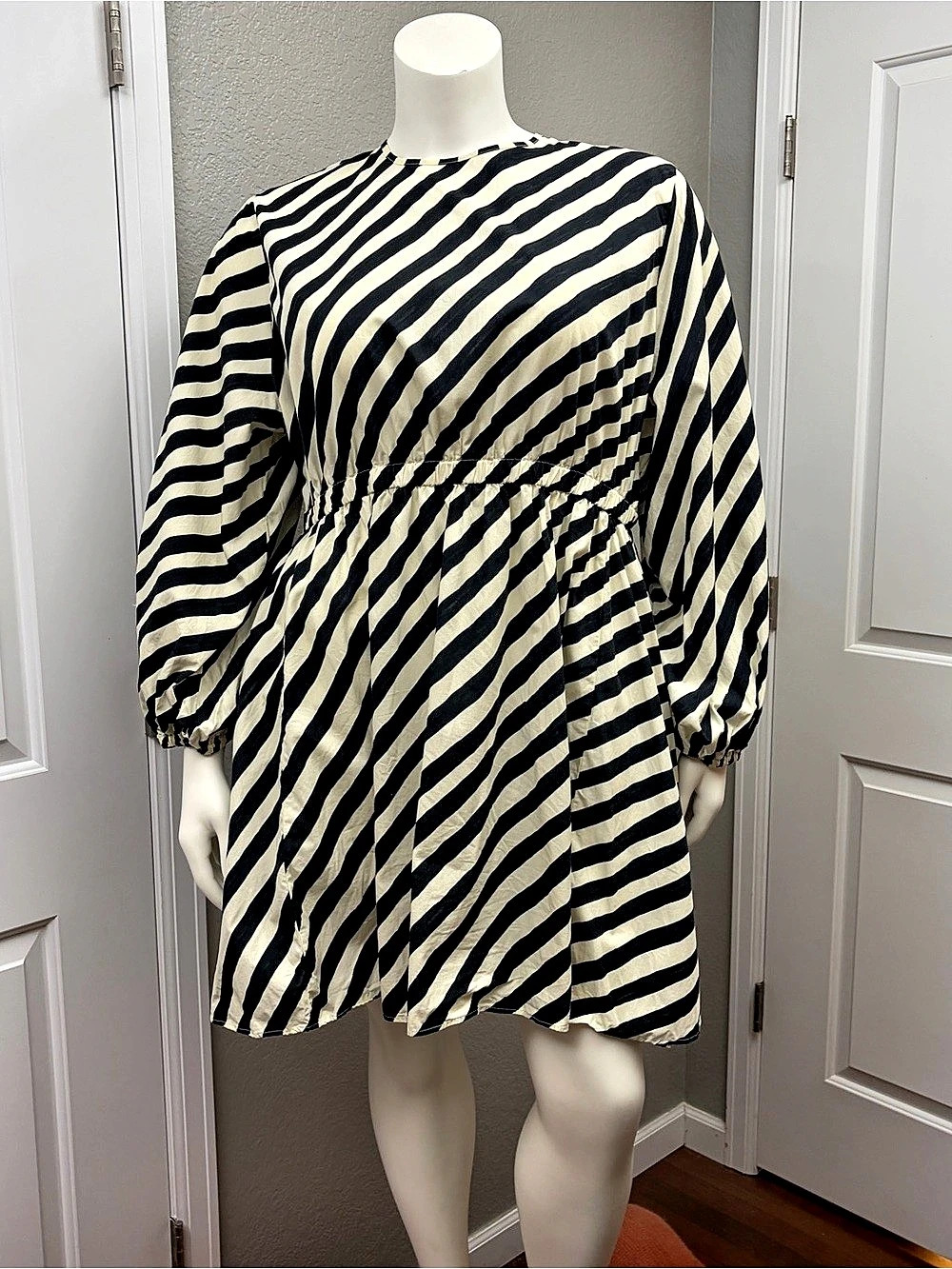 ALIGNE Striped Mini Dress Black & Cream UK 20 / US 16